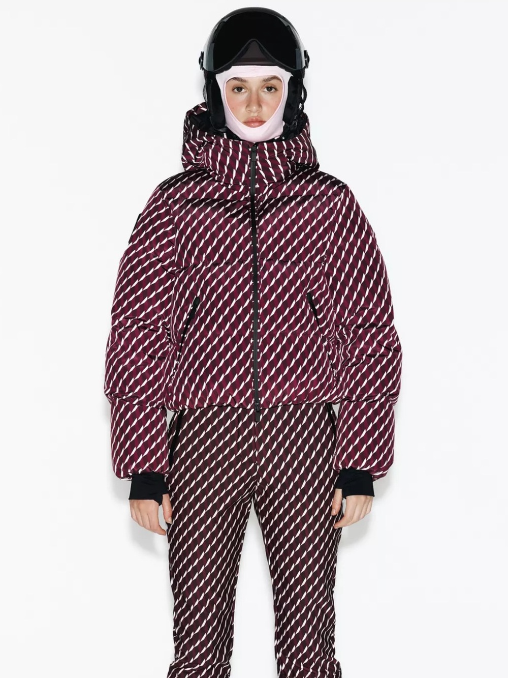 80% DOWN 20% FEATHER WATER RESISTANT
WINDPROOF RECCO® TECHNOLOGY SKI COLLECTION